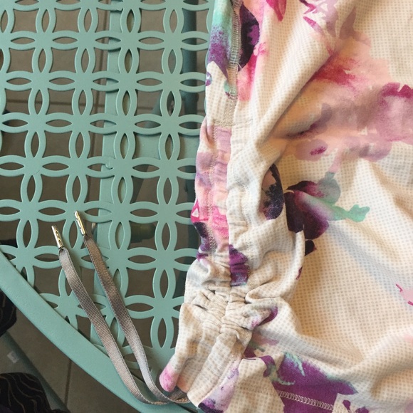 Sold Lululemon cinched tank dress - Picture 7 of 8